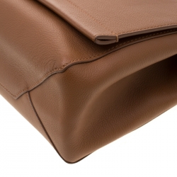 مملوكة مسبقًا Louis Vuitton Tan Leather Lockme II Bag