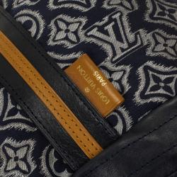 Pre Owned Louis Vuitton Prefall 2010 Aviator Bag Marine 