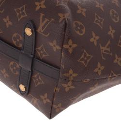 مملوكة مسبقًا Louis Vuitton Limited Edition Marine Monogram Blocks Zipped Tote Bag