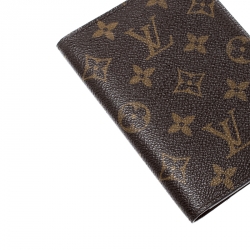 مملوكة مسبقًا Louis Vuitton Monogram Canvas Passport Holder