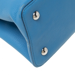 Pre Owned Louis Vuitton Turquoise Taurillon Leather Capucines MM Bag