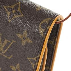 Pre Owned Louis Vuitton Pochette Monogram Twin GM Shoulder Bag