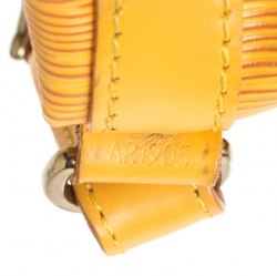 Pre Owned حقيبة لوي فيتون نيو بتيت جلد إيبي ماندرين 