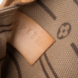 Louis Vuitton Monogram Canvas Neverfull MM Bag