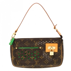 Louis Vuitton - Authenticated Pochette Accessoire Handbag - Leather Green Plain For Woman, Very Good condition