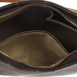 مملوكة مسبقًا Louis Vuitton Monogram Looping MM