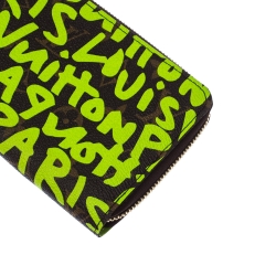 Pre Owned  Louis Vuitton Green Graffiti Stephen Sprouse Limited Edition Zippy Wallet