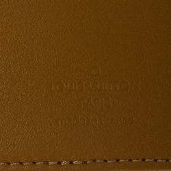 مملوكة مسبقًا محفظة لوي فيتون اميليا دنيم مونوغرامي سوداء