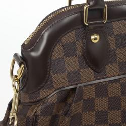 مملوكة مسبقًا Louis Vuitton Monogram Damier Trevi PM