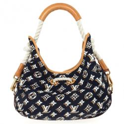مملوكة مسبقًا Louis Vuitton Limited Edition Navy Blue Nylon Bulles MM Bag 