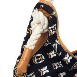مملوكة مسبقًا Louis Vuitton Limited Edition Navy Blue Nylon Bulles MM Bag 