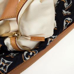 مملوكة مسبقًا Louis Vuitton Limited Edition Navy Blue Nylon Bulles MM Bag 