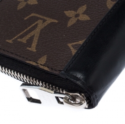 Louis Vuitton Monogram Canvas and Leather Zippy Wallet