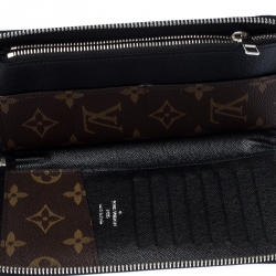 Louis Vuitton Monogram Canvas and Leather Zippy Wallet