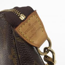 مملوكة مسبقًا  Louis Vuitton Monogram Canvas Pochette Accessoires  