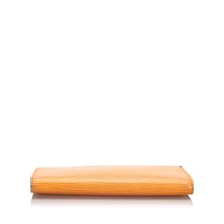 مملوكة مسبقًا Louis Vuitton Orange Epi Leather Pochette Accessoires Shoulder Bag