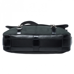 مملوكة مسبقًا Louis Vuitton Black/Green Taiga Dersou Messenger Bag