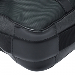 مملوكة مسبقًا Louis Vuitton Black/Green Taiga Dersou Messenger Bag