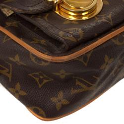 مملوكة مسبقًا Louis Vuitton Monogram Canvas Hudson PM Shoulder Bag
