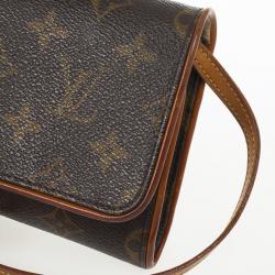 مملوكة مسبقًا Louis Vuitton Pochette Monogram Twin GM Shoulder Bag