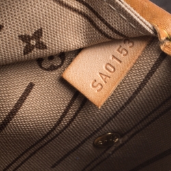 مملوكة مسبقًا حقيبة لوي فيتون نيفرفول كانفاس مونوغرامية MM 