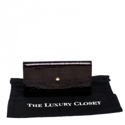 Pre Owned Louis Vuitton Amarante Vernis Monogram Sarah Continental Wallet 