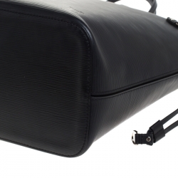 Pre Owned Louis Vuitton Black Epi Leather Neverfull MM Bag with Pouch