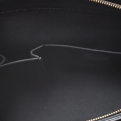 مملوكة مسبقًا Louis Vuitton Black Epi Leather Croisette PM Bag