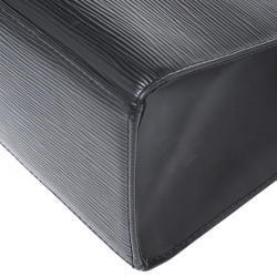 مملوكة مسبقًا Louis Vuitton Black Epi Leather Croisette PM Bag