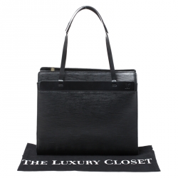 مملوكة مسبقًا Louis Vuitton Black Epi Leather Croisette PM Bag