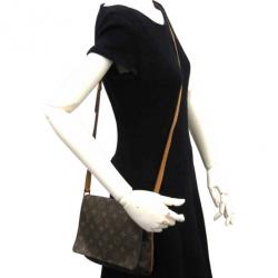 Pre Owned Louis Vuitton Monogram Long Strap Musette Tango
