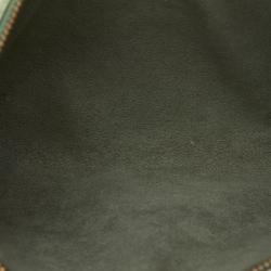 مملوكة مسبقًا Louis Vuitton Green Epi Leather Pochette Accessoires