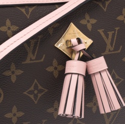 Pre Owned Louis Vuitton Monogram Canvas Saintonge Crossbody Bag
