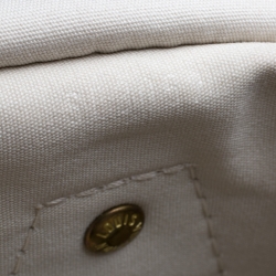 مملوكة مسبقًا حقيبة لوي فيتون ميني لين كرواسون سبيدي مونوغرامي بيضاء/ وردية 30