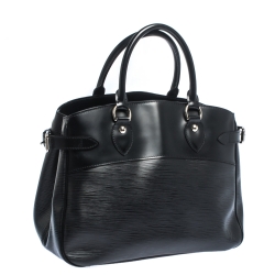 Pre Owned Louis Vuitton Black Epi Leather Passy PM Bag