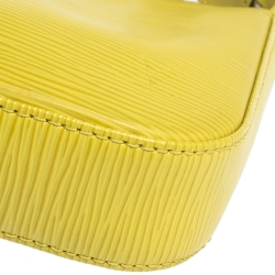 Pre Owned Louis Vuitton Pistache Epi Leather Pochette Accessoires Bag