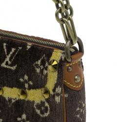 مملوكة مسبقًا Louis Vuitton Brown Monogram Limited Edition Velvet Trompe L'oeil Pochette