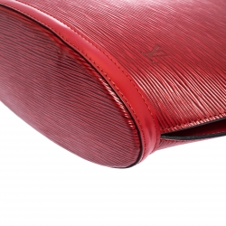 مملوكة مسبقًا حقيبة لوي فيتون سان جاك جلد ايبي أحمر صغيرى