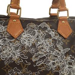 مملوكة مسبقًا Louis Vuitton Dentelle Speedy 30 Bag