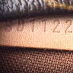 مملوكة مسبقًا حقيبة لوى فيتون توتالي كانفاس مونوغرامية 