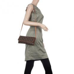 Pre Owned Louis Vuitton Monogram Pochette Twin