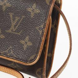 Pre Owned Louis Vuitton Monogram Pochette Twin
