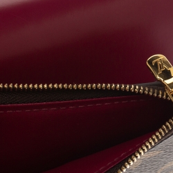 مملوكة مسبقًا Louis Vuitton Monogram Canvas Zoe Compact Wallet