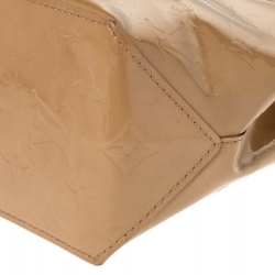Pre Owned Louis Vuitton Noisette Vernis Reade PM Bag