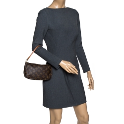 Pre Owned Louis Vuitton Monogram Canvas Pochette Accessoires