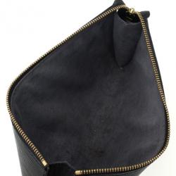 مملوكة مسبقًا Louis Vuitton Black Epi Leather Pochette Accessoires