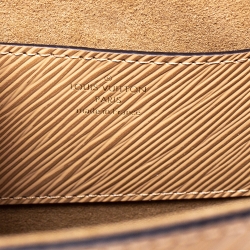 مملوكة مسبقًا Louis Vuitton Camel Epi Leather Twist MM Bag