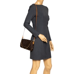 Pre Owned Louis Vuitton Monogram Canvas Favorite MM Crossbody Bag