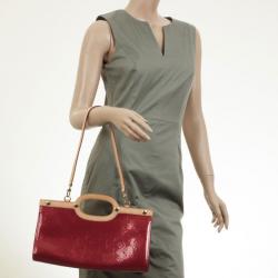 Pre Owned Louis Vuitton Monogram Vernis Clutch