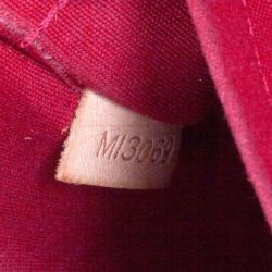 Pre Owned Louis Vuitton Red Monogram Vernis Alma MM